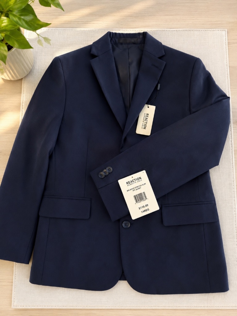 Kenneth Cole Reaction Boys Slim Fit Suit Jacket – New with Tags – 14REG - Navy